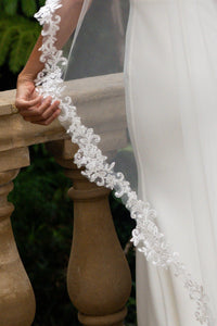 EILEEN Long Lace-Edge Wedding Veil