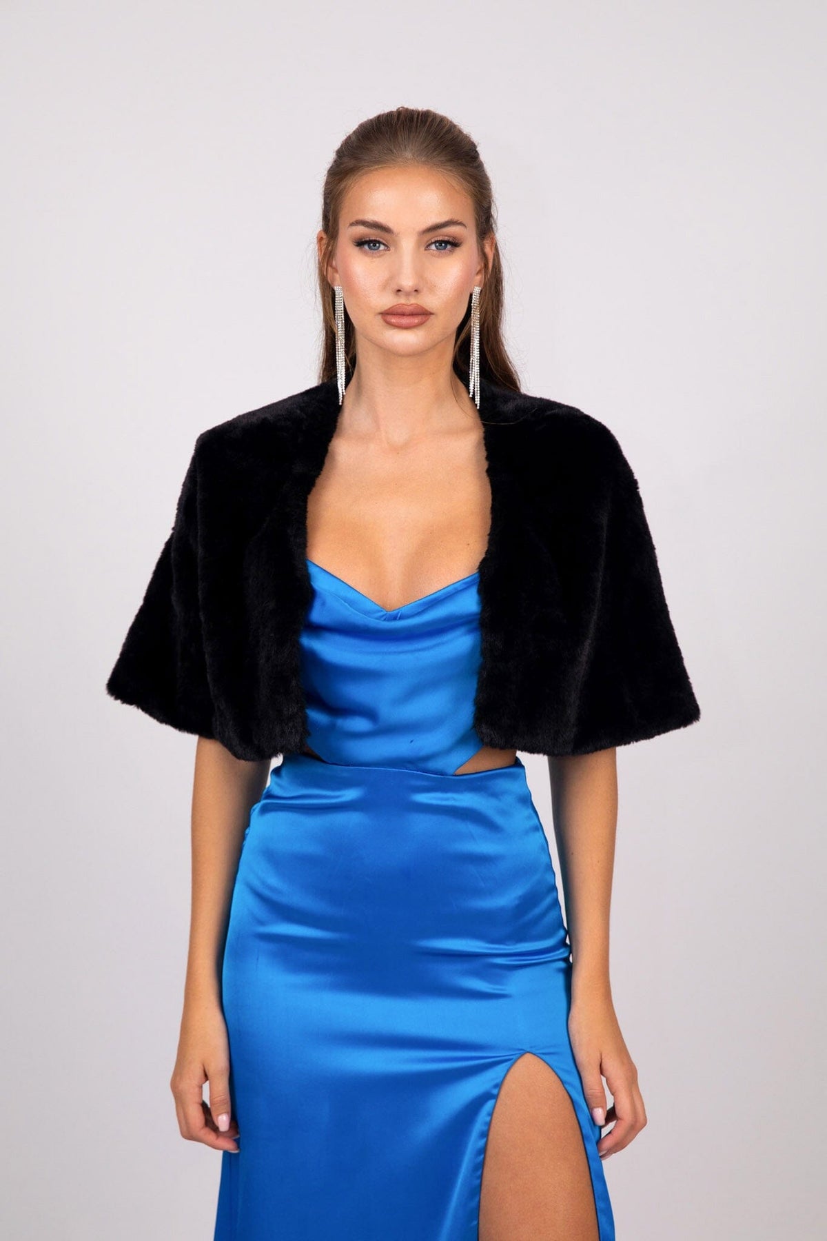 Giovanna Faux Fur Shrug - Black Noodz Boutique Giovanna Faux Fur Shrug - Black Noodz Boutique