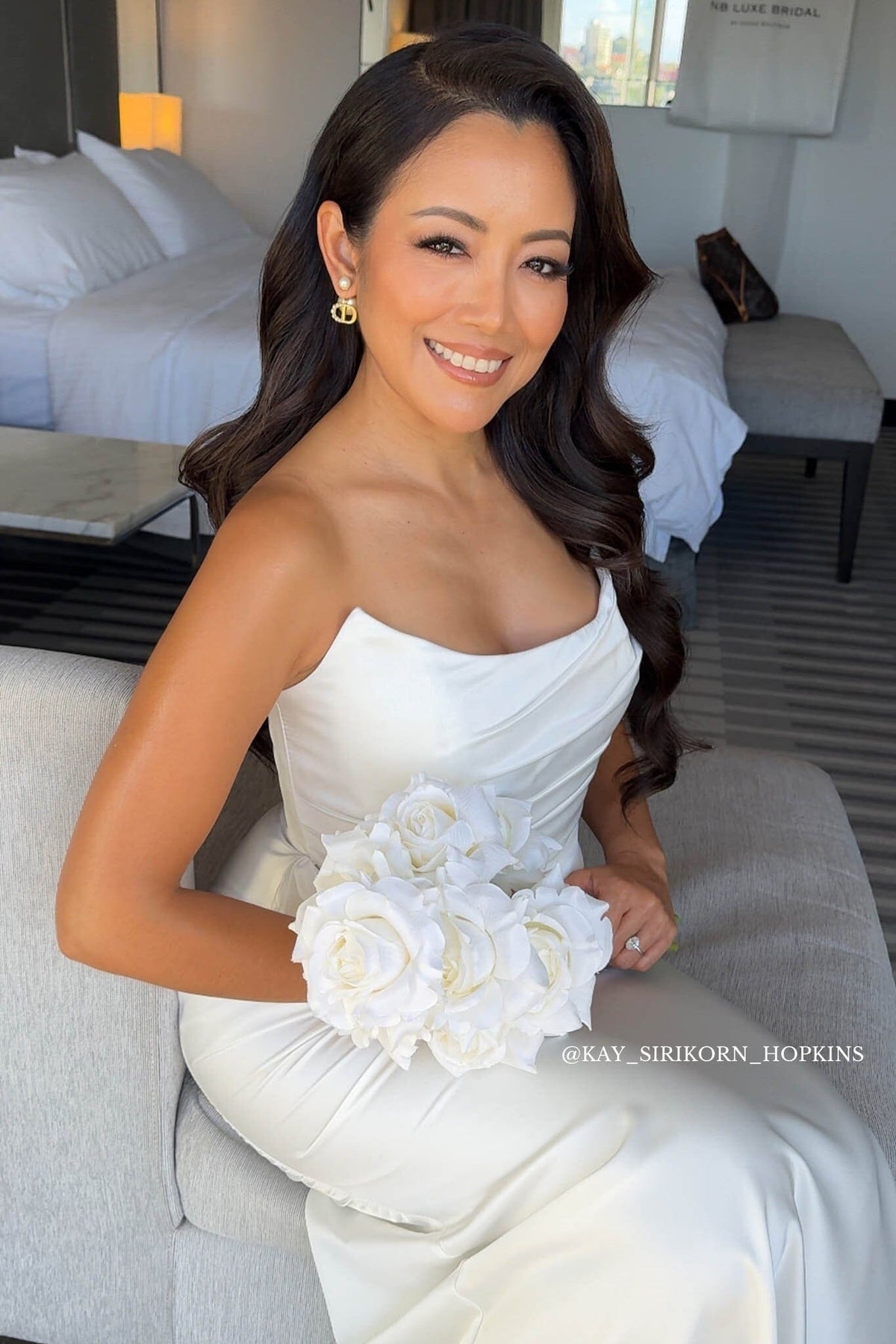 JANA Scoop Neck Strapless Gown - Ivory