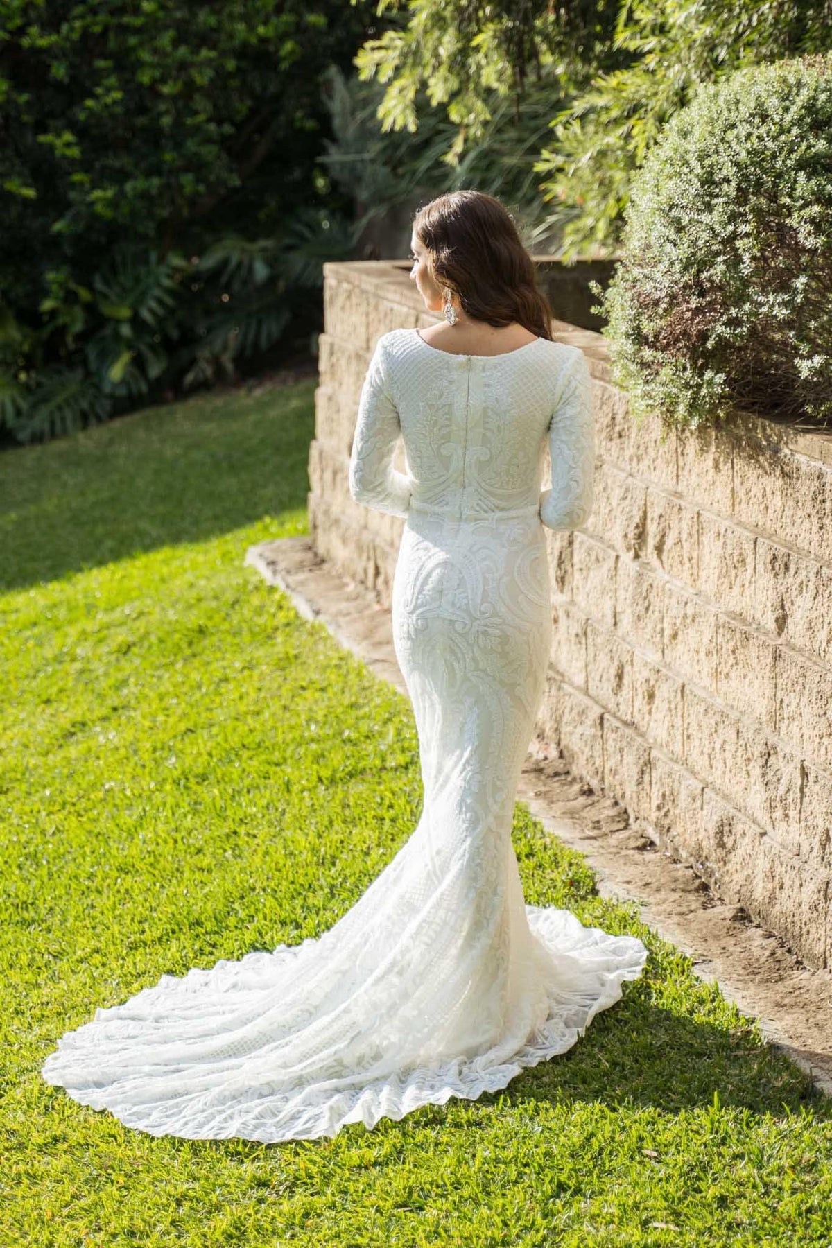 Elena Long-Sleeve Pattern Sequin Gown - White/White Noodz Boutique Elena Long-Sleeve Pattern Sequin Gown - White/White Noodz Boutique