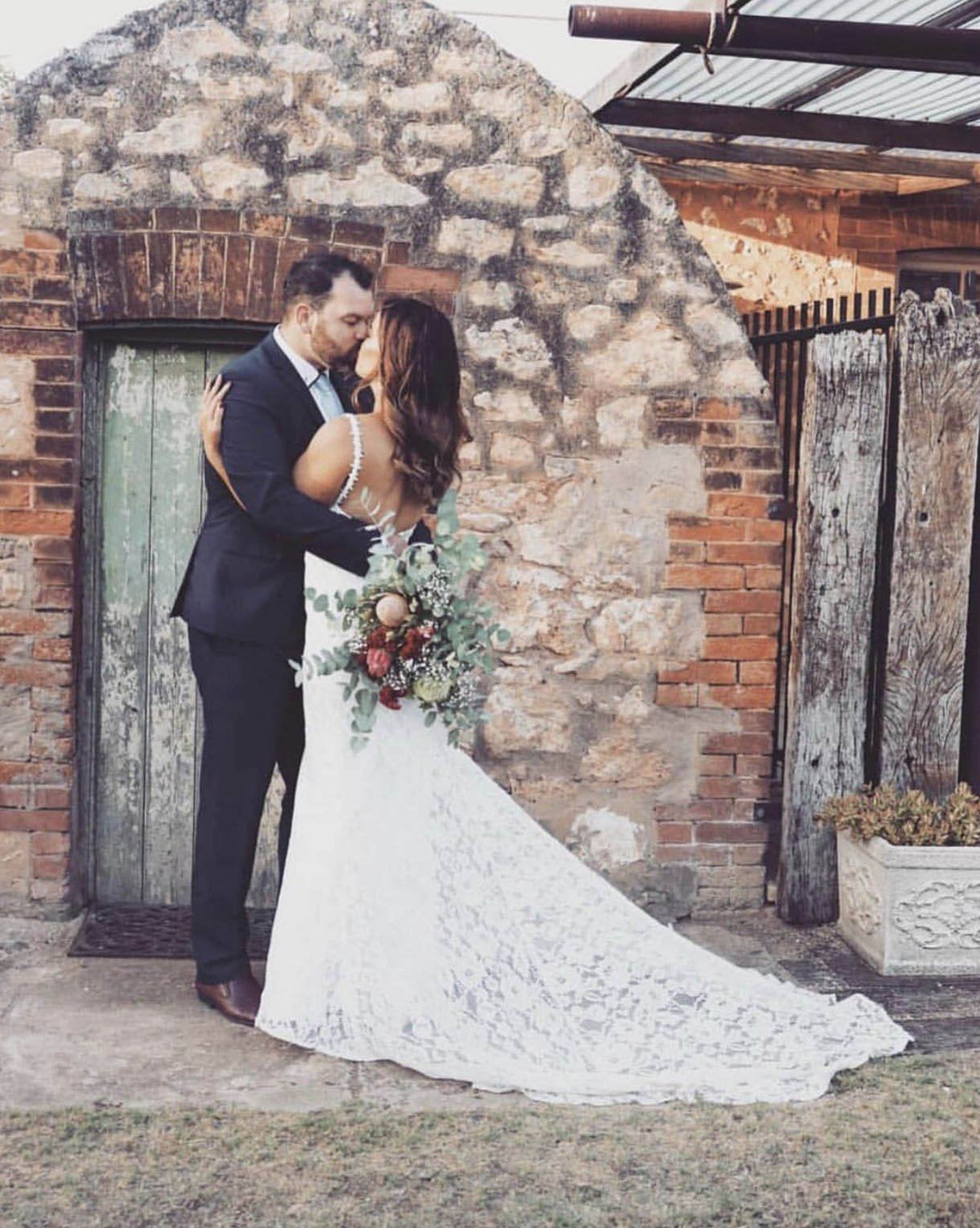 fiona lace maxi dress - white product info and reviews Vestido Maxi de Encaje Fiona - Blanco